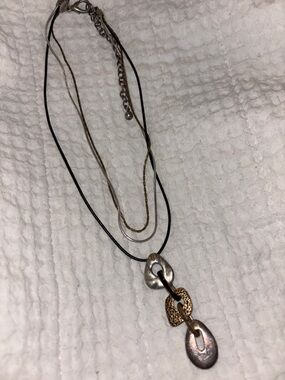 Chicos 3 Cord Choker/Collar Necklace ext Mixed metal tone Tri color pendant
